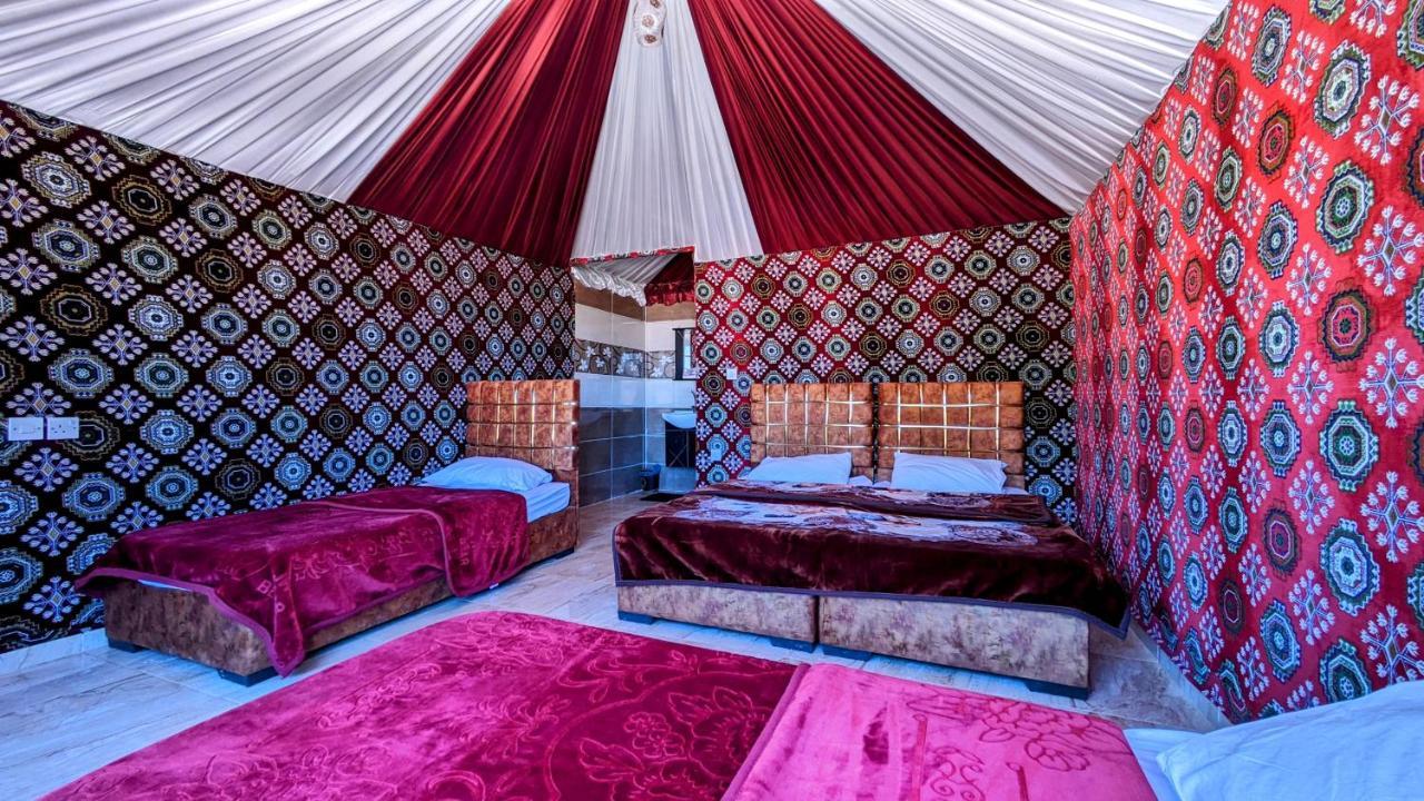 Whydesert Camp & Tours Вади Рум Екстериор снимка