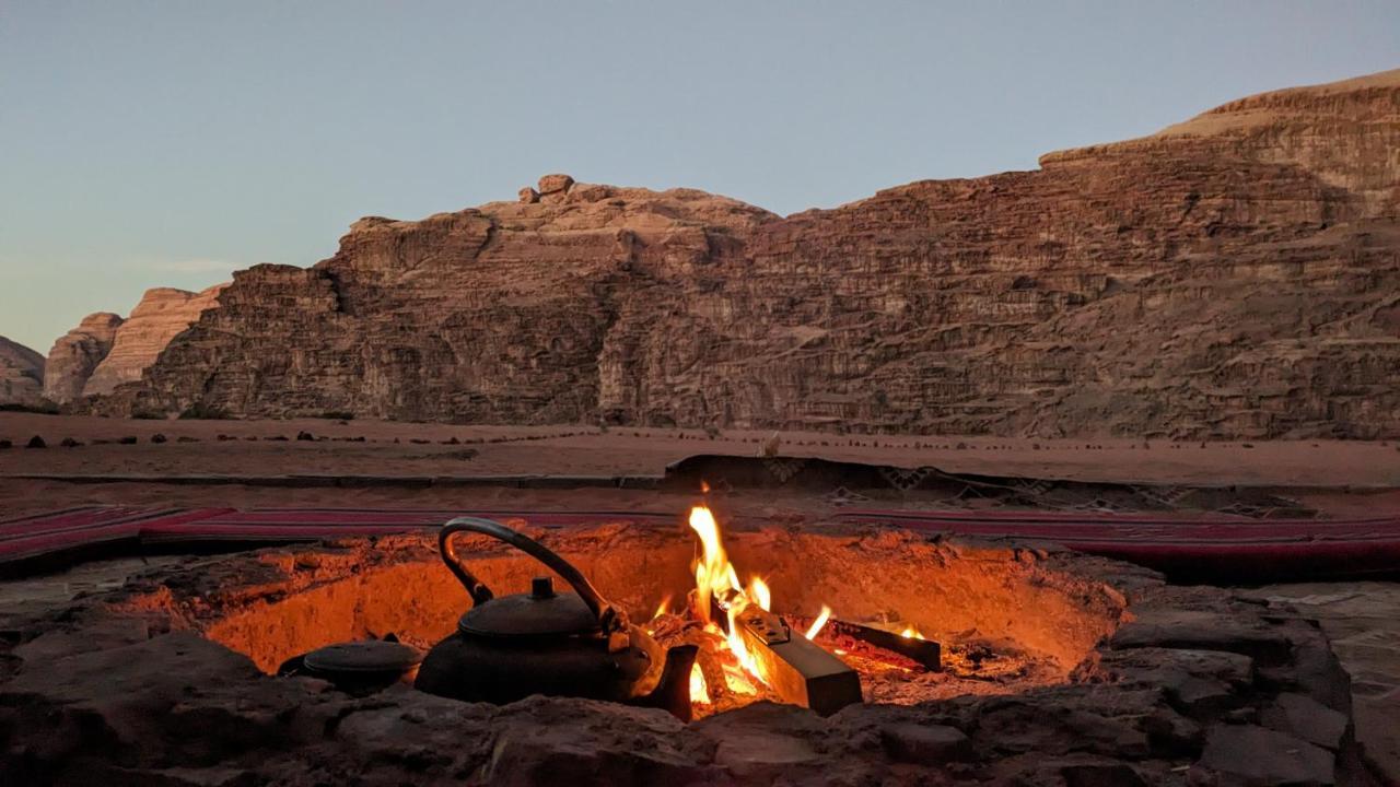 Whydesert Camp & Tours Вади Рум Екстериор снимка